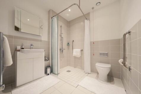 Show home en-suite 