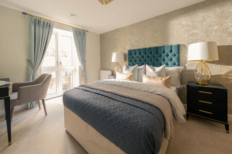 Whitelock Grange, Bingley - Master Bedroom  