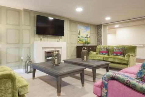 Communal lounge
