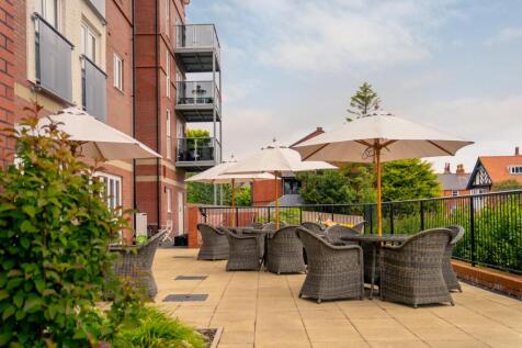 Outdoor seating at Sycamore Court