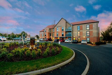Deans Park Court, Stafford - Exterior