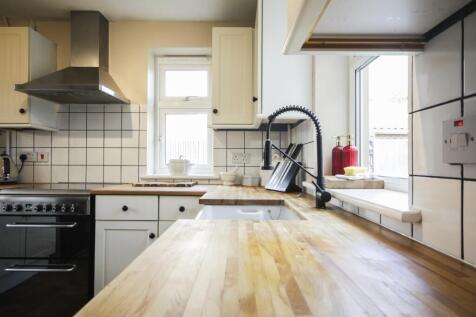 Kitchen Feature
