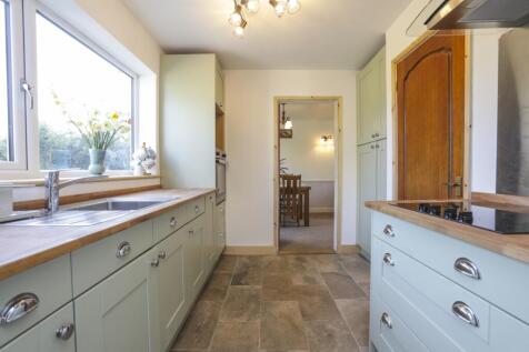 Kitchen (2)