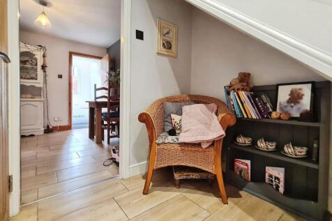Understair/Hallway
