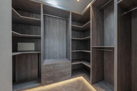 Walk In Wardrobe