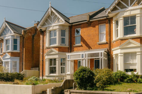 Croft-Hastings-StHelensCrescent-Exterior