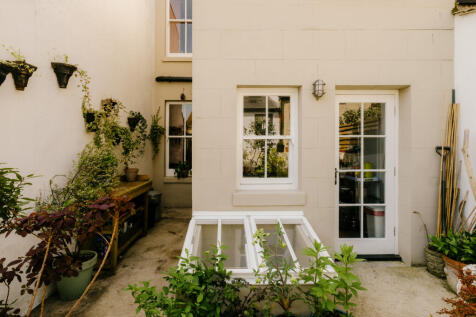 Croft-StLeonards-SwanAvenue-Garden-9