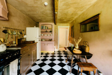 Croft-StLeonards-CottageInTheSky-Interior-6