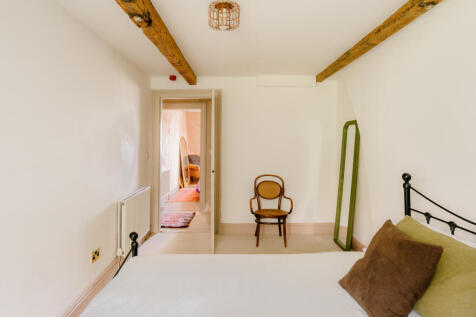 Croft-StLeonards-CottageInTheSky-Interior-37