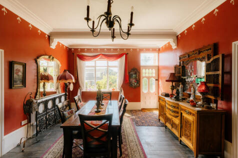 Croft-Bexhill-Squirrels-Interior-13