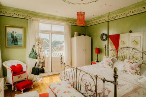 Croft-Bexhill-Squirrels-Interior-60