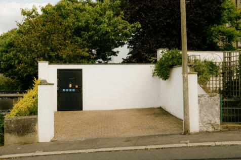 Croft-Hastings-HughendenRoad-Exterior-10
