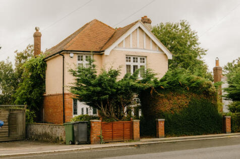 Croft-StLeonards-SeddlescombeRoadNorth-Exterior