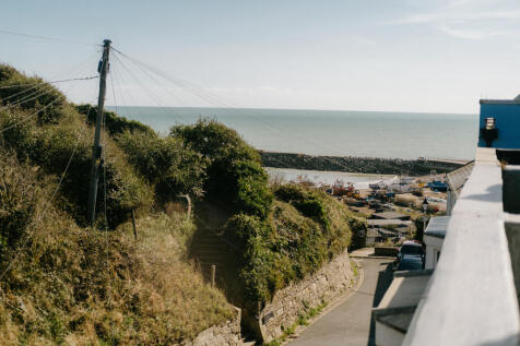 Croft-Hastings-EastHillHouse-Exterior-4