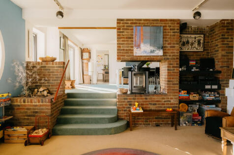 Croft-Hastings-Amherst-Gardens-Interior-35