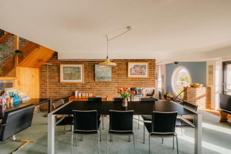 Croft-Hastings-Amherst-Gardens-Interior-17