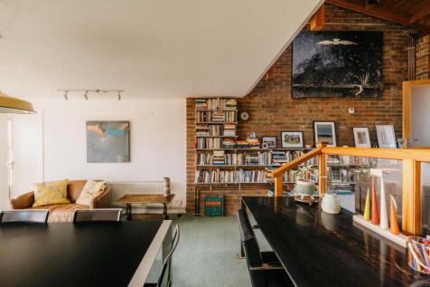 Croft-Hastings-Amherst-Gardens-Interior-18