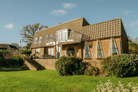 Croft-Hastings-Amherst-Gardens-Exterior-16