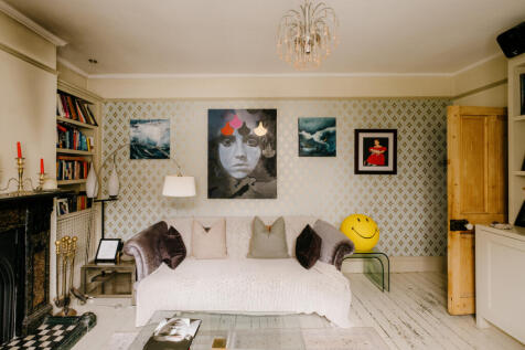 Croft-Hastings-WestHillCottage-Interior-46
