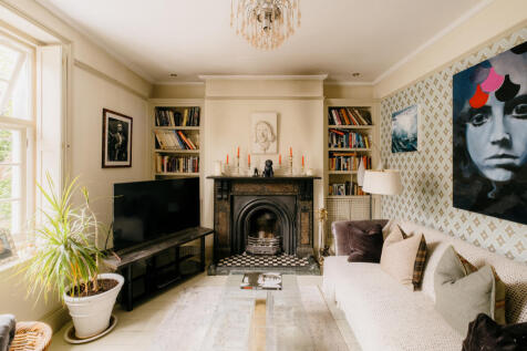 Croft-Hastings-WestHillCottage-Interior-45
