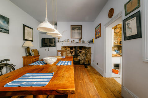 Croft-Hastings-WestHillCottage-Interior-74