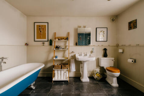 Croft-Hastings-WestHillCottage-Interior