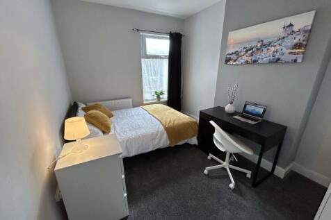 Double Bedroom