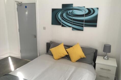 HMO Room to Let - Hainton Avenue, Grimsby DN32