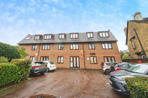 Fernleigh Court