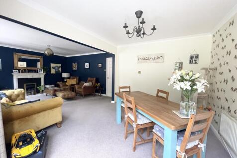 Living / Dining Room