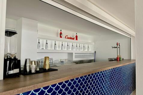 WhatsApp Image 2024-11-21 at 11.54.03 (1)