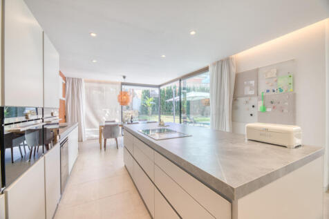 ONE_STOP_SANTA_PONSA_11FEB2025_21454