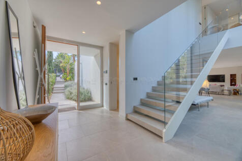 ONE_STOP_SANTA_PONSA_11FEB2025_21853