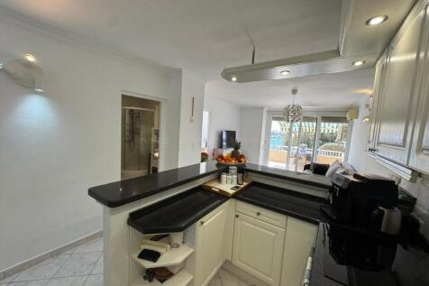 WhatsApp Image 2025-02-26 at 13.31.03-2