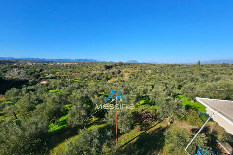 Mount Ithomi views