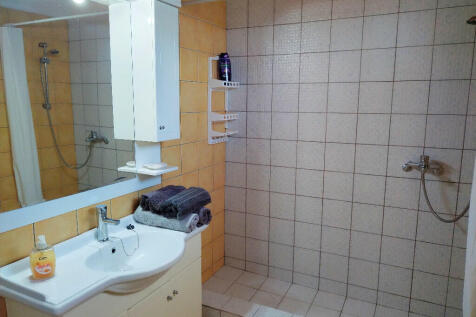 Bathroom1