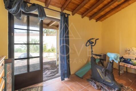 Bedroom 4 (extension)