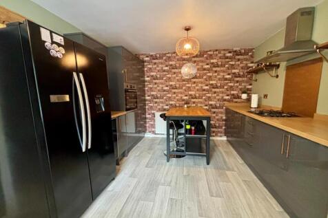 KITCHEN (1).jpg