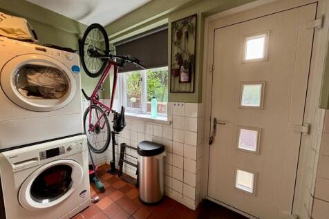 UTILITY ROOM (1).jpg