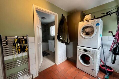 UTILITY ROOM (2).jpg