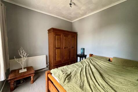 BEDROOM TWO (1).jpg