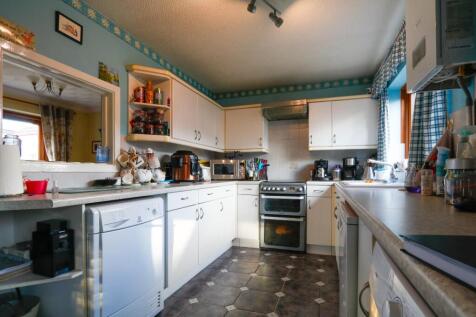 KITCHEN (1).jpg