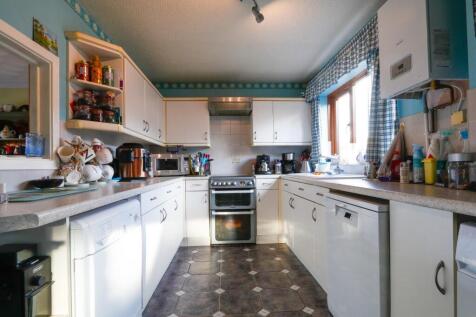 KITCHEN (2).jpg