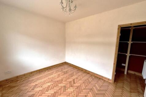 BEDROOM ONE (2)