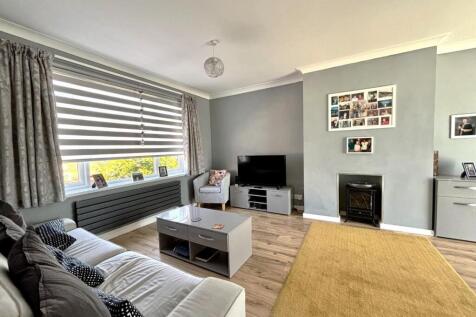 LIVING ROOM 1.jpg