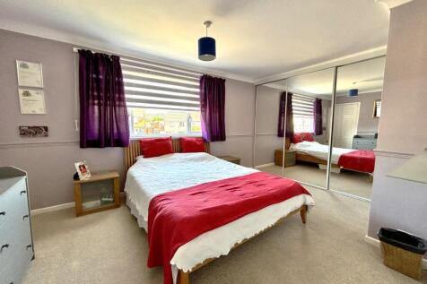 BEDROOM ONE 1.jpg