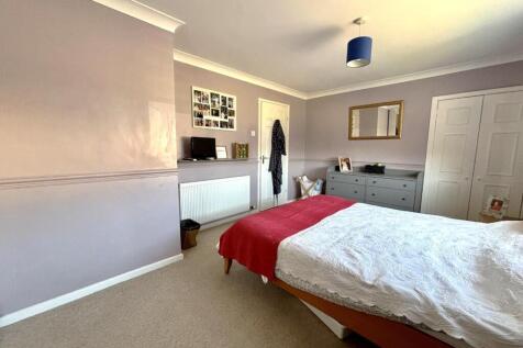 BEDROOM ONE 4.jpg