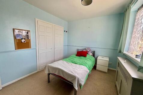 BEDROOM TWO 4.jpg