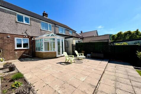 REAR GARDEN 6.jpg