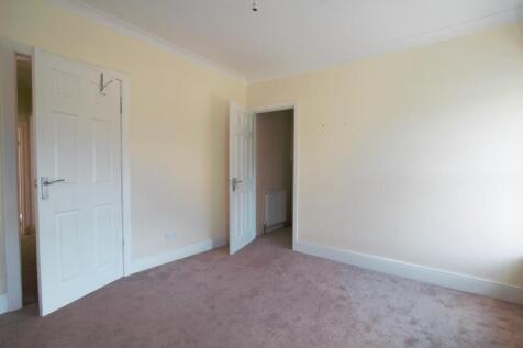 second bedroom 1.jpeg